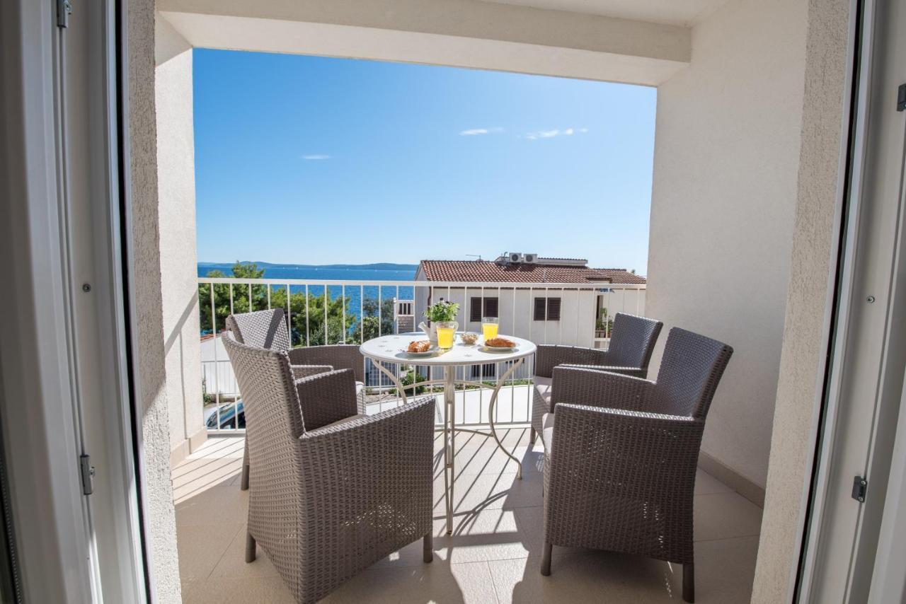 Apartments Amneris Trogir Exterior foto