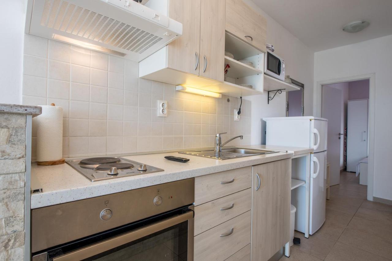 Apartments Amneris Trogir Exterior foto
