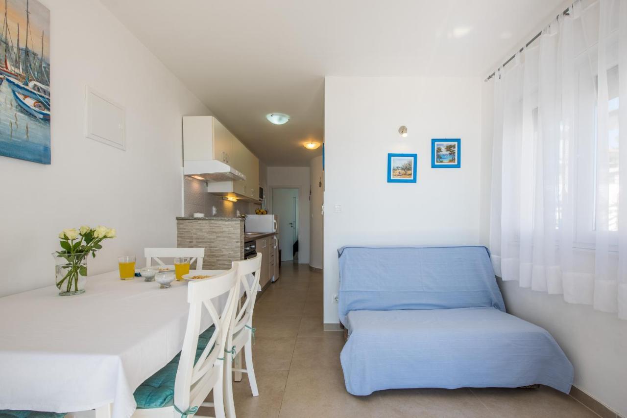 Apartments Amneris Trogir Exterior foto